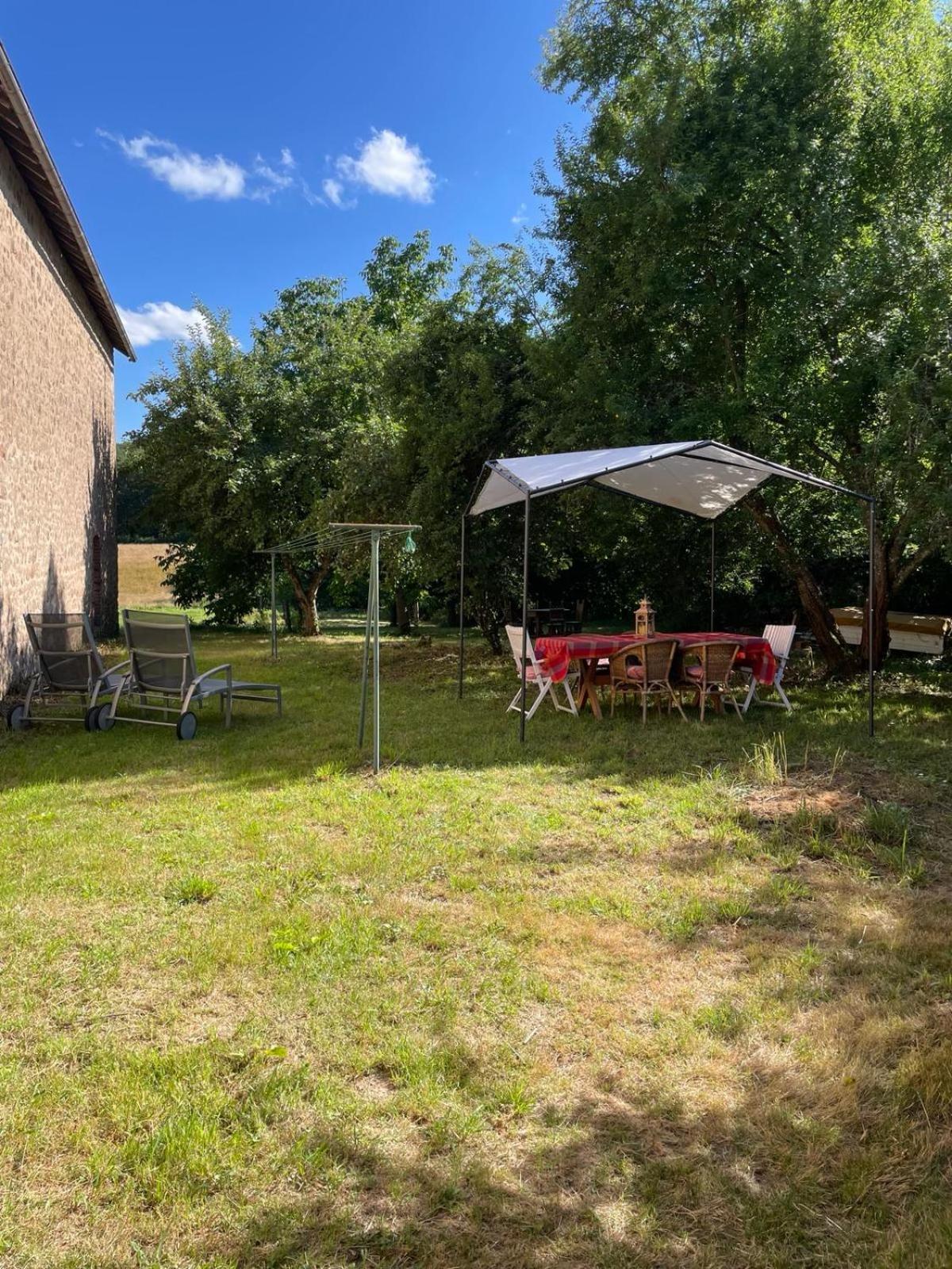 La Maison Du Bonheur - Rulina - Apartment Corancy